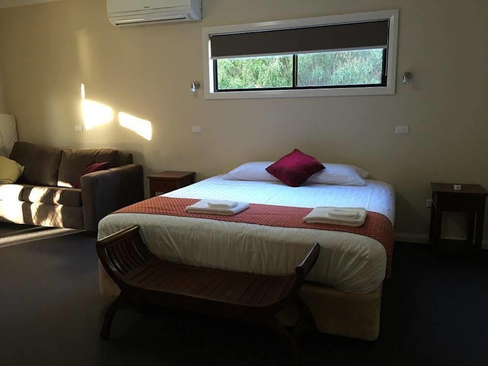 Hillview Farmstay Gundagai Eksteriør billede