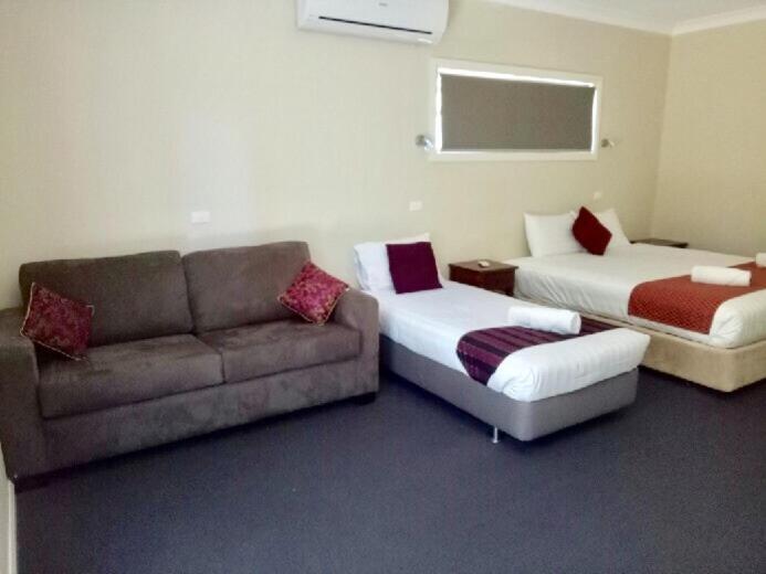 Hillview Farmstay Gundagai Eksteriør billede
